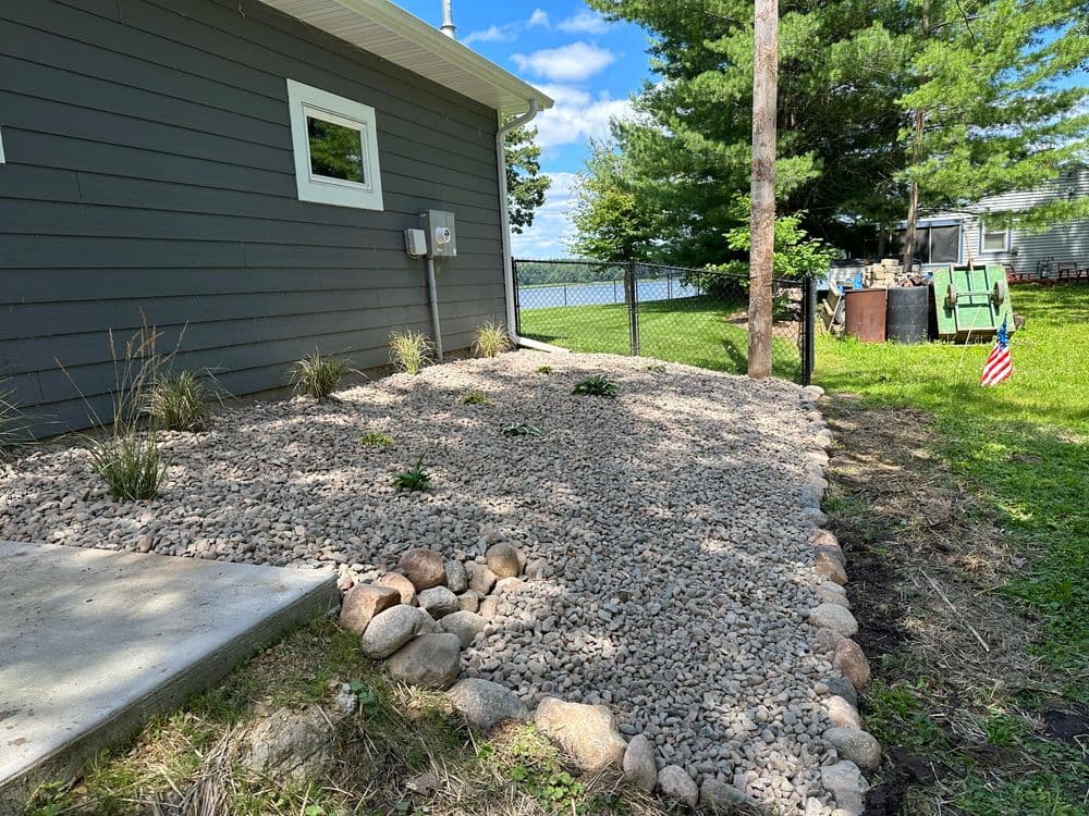 Gallery photos for Lake Home Landscaping - Kroon Lake: Image #1