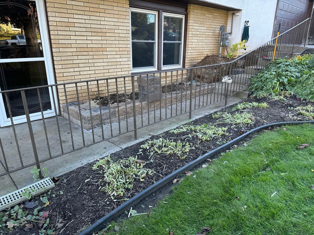 Gallery photos for Front Entry Upgrade with Versa-Lok Retaining Walls in Inver Grove Heights: Image #4