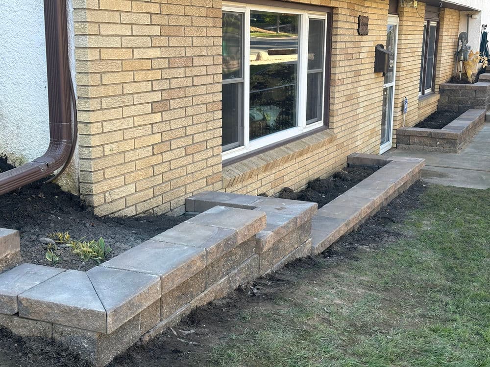 Gallery photos for Front Entry Upgrade with Versa-Lok Retaining Walls in Inver Grove Heights: Image #2